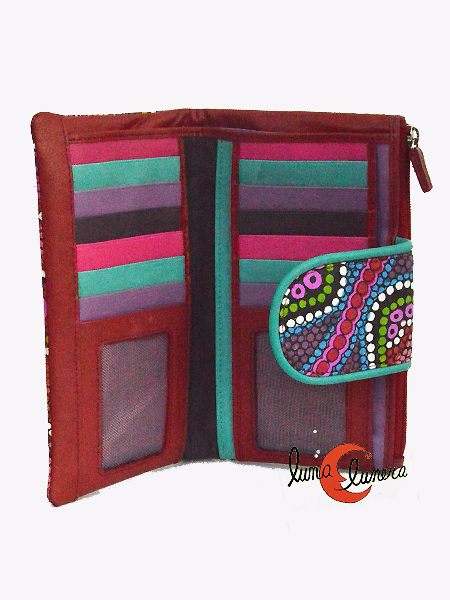 Cartera de piel con dibjos de muchos Belmonte