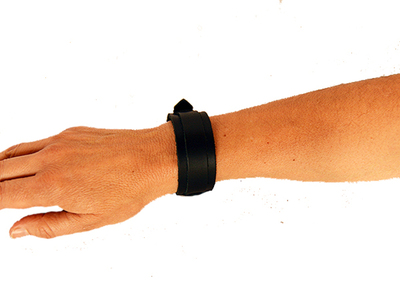Pulsera de cuero con cierrede hebilla