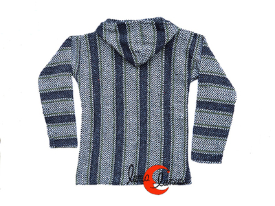 Poncho de tela reciclada con rayas grises y verdes