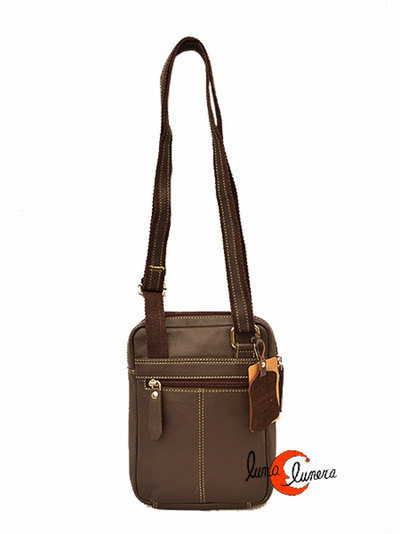 Bolso de piel chico pequeño, bolsillo antirrobo por detrás.