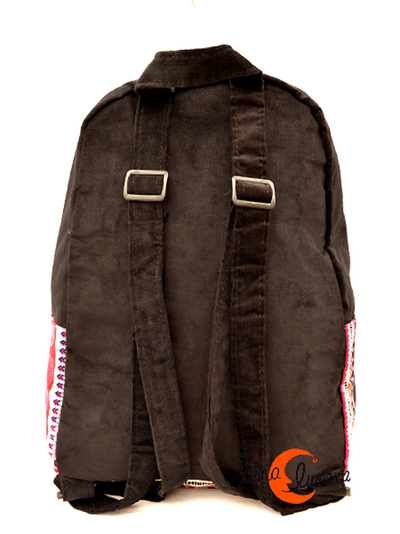 Mochila mediana de tela de colores  con asas regulables