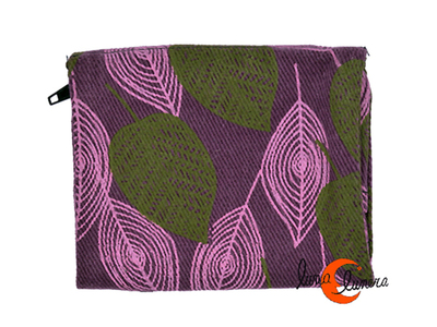 Cartera vegana por detrás.
