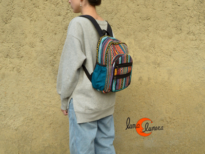 Mochila de tela de algodón con cremalleras