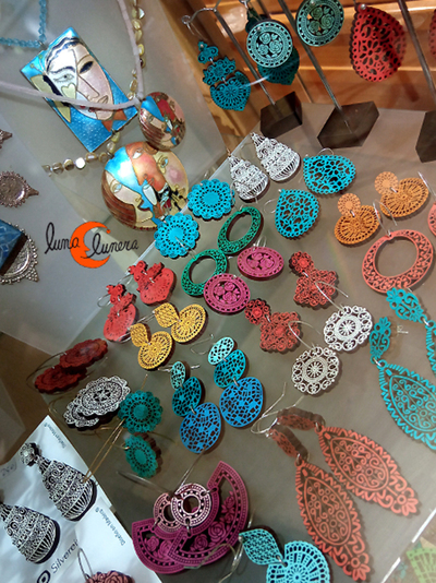 pendientes de madera