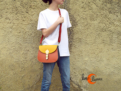 Esta foto es una muestra del modelo, los colores pueden no corresponder al producto de catálogo.