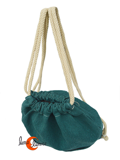 mochila mediana tipo morral que cierra con cuerdas