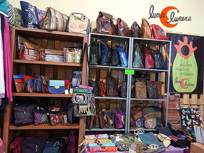 Luna Lunera Gijón, ropa, complementos, bisutería y artesanía.