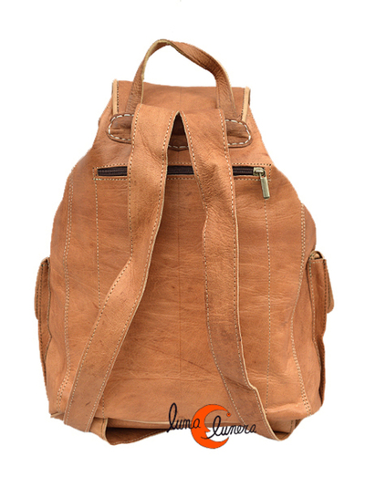 mochila piel natural mediana con bolsillos