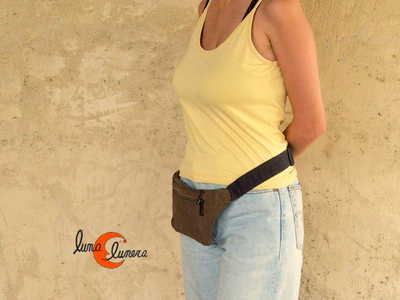 Riñonera de tela plana rectangular pequeña con cremalleras