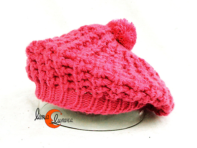 Boina de punto con pompom