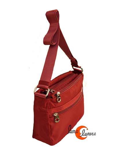 bolso impermeable de nylon con tres cremalleras