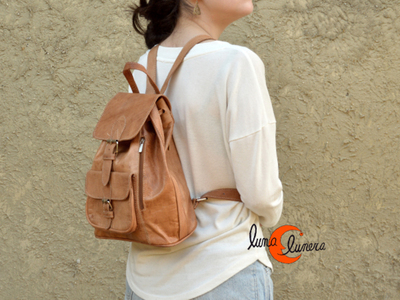 Mochila clásica pequeña de piel