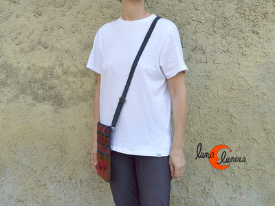 Esta fotografía es para enseñarr el modelo, loscolores pueden ser diferentes al bolso que está en venta.