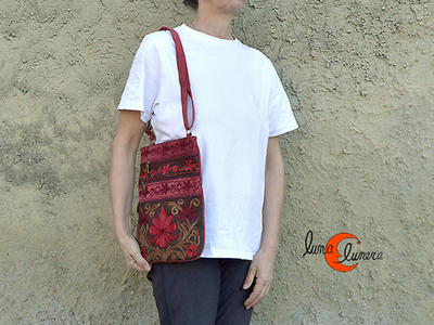 Esta fotografía es para enseñarr el modelo, loscolores pueden ser diferentes al bolso que está en venta.