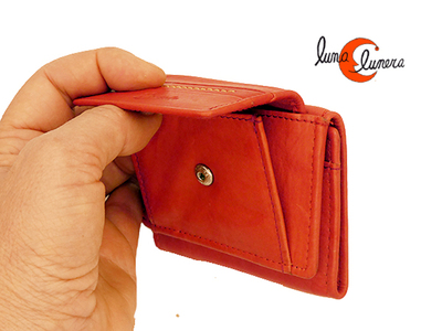 Cartera pequeña de piel con monedero roja