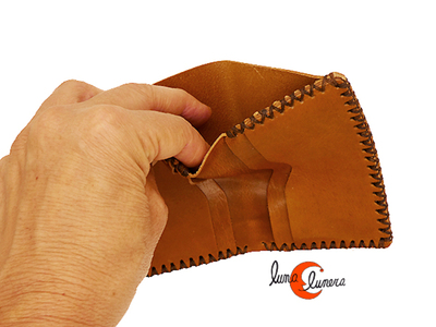 cartera tarjetero pequeña de piel cosida a mano