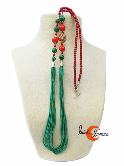 Collar de India tradicional de piedras verde malaquita y rojo granate.