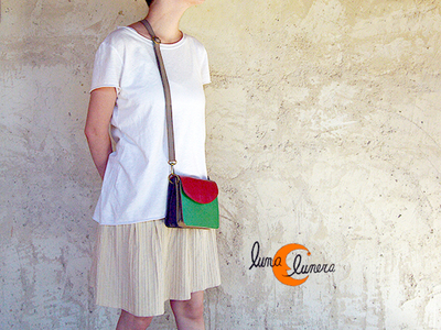 Esta imágen es para mostrar el modelo, los colores pueden no coincidir con el bolso que está en venta.