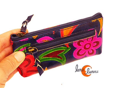 monedero llavero de piel, se muestra el tamaño y el modelo,los colores pueden no coincidir con el producto en venta