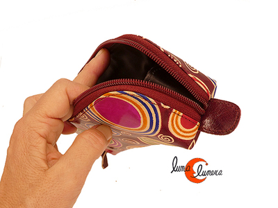 Estuche o neceser de piel. La imagen muestra el tamaño y elmodelo, puede no coincidir con el producto en venta