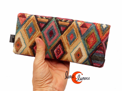 Esta fotografía muestra el modelo, los colores pueden no coincidir con la cartera que está en venta.