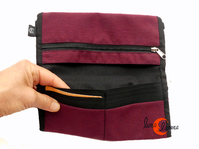 Esta fotografía muestra el modelo, los colores pueden no coincidir con la cartera que está en venta.
