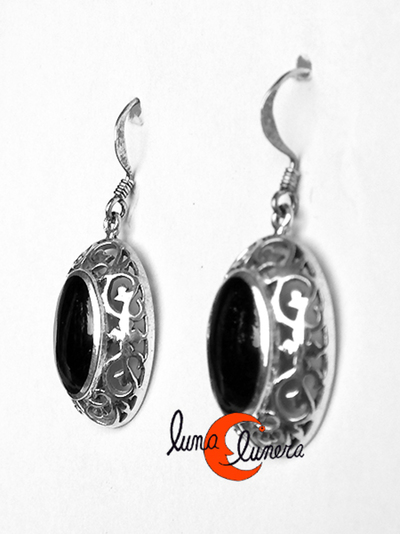 Pendientes de plata y azabache asturiano.