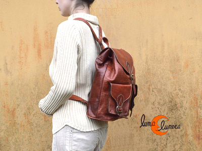Estas fotosmuestran el modelo y eltamaño, los colores pueden no coincidir con la mochila que está en venta