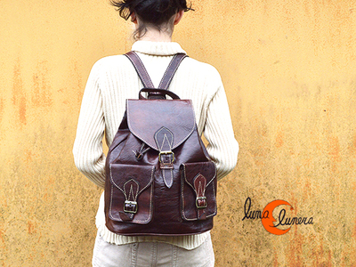 Estas fotosmuestran el modelo y eltamaño, los colores pueden no coincidir con la mochila que está en venta
