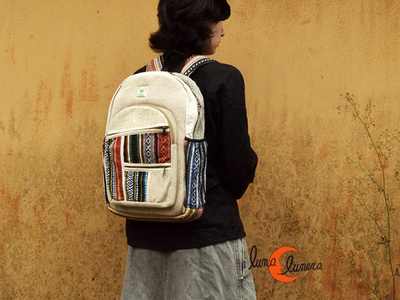 Se muestra el modelo y el tamaño, los colores pueden no coincidir con la mochila que está en venta