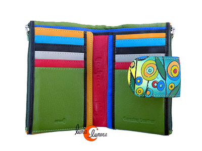 Esta imágen enseña el modelo, los colores pueden no coincidir con la cartera que está en venta.