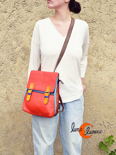 Esta imagen enseña el modelo y el tamaño, los colores pueden no coincidir con el bolso que está en venta.