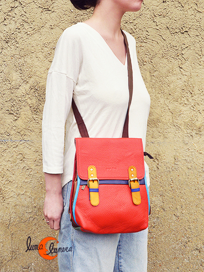Esta imagen enseña el modelo y el tamaño, los colores pueden no coincidir con el bolso que está en venta.