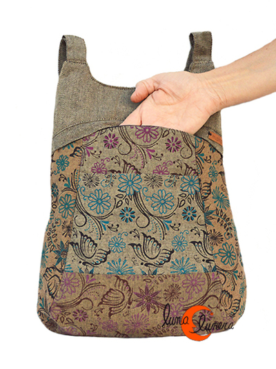 Esta imagen enseña el modelo, los colores pueden no coincidir con la mochila que está en venta.