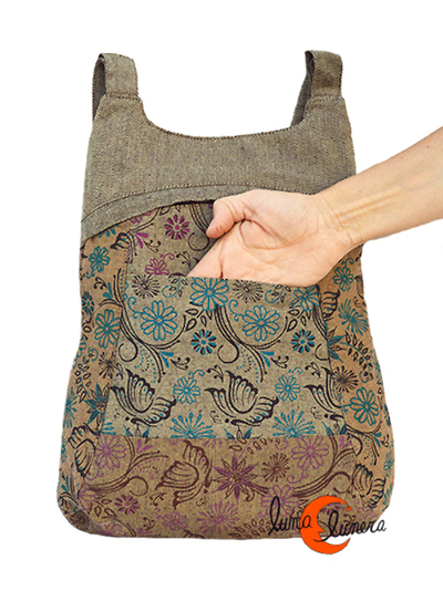 Esta imagen enseña el modelo, los colores pueden no coincidir con la mochila que está en venta.