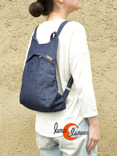 Esta imagen enseña el modelo, los colores pueden no coincidir con la mochila que está en venta
