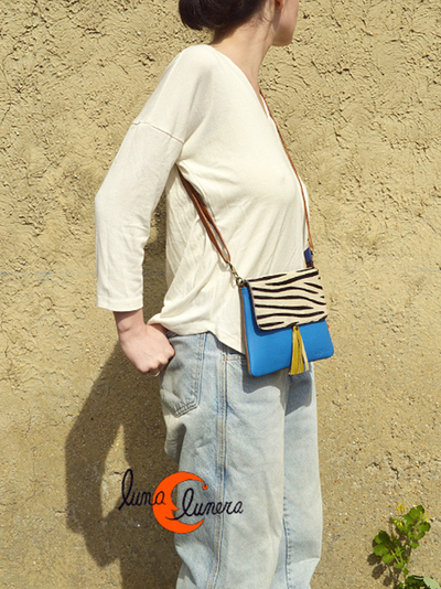 Esta imagen enseña el modelo y el tamaño, los colores pueden no coincidir con el bolso que está en venta.
