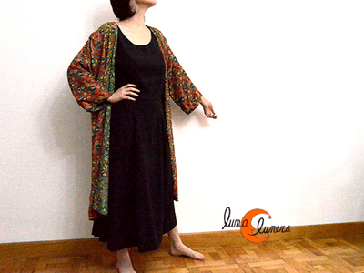 Kimono reversible de tela imitación seda