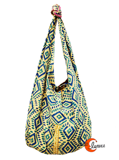 Interior bolso saco reversible.