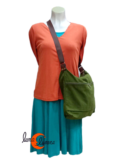 Esta imágen enseña el modelo, los colores pueden ser diferentes al bolso que está en venta