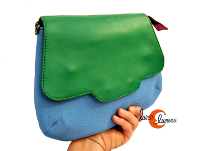 Esta imagen enseña el modelo, si tiene dudas de los colores del bolso qie está en venta, pregunte por wassap