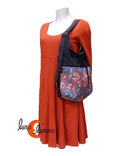 Esta imágen enseña el modelo, los colores pueden ser diferentes al bolso que está en venta