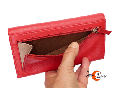 Esta imágen enseña el modelo, los colores pueden ser diferentes al monedero que está en venta