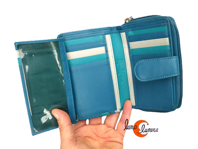 Esta imágen enseña el modelo, los colores pueden ser diferentes a la cartera que está en venta