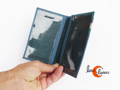 Esta imágen enseña el modelo, los colores pueden ser diferentes a la cartera que está en venta