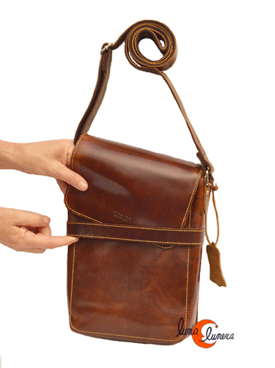 Esta imagen enseña el modelo, los colores pueden ser diferentes al bolso que está en venta