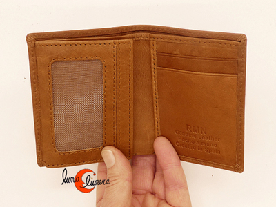 Esta foto enseña el modelo, los colores pueden ser diferentes al monedero que está en venta