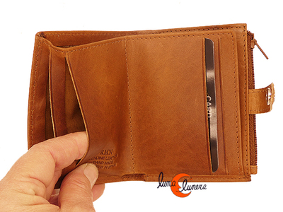 Esta foto enseña el modelo, loscolores pueden ser diferentes a la cartera que está en venta