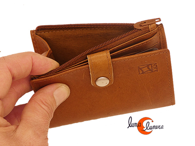 Esta foto enseña el modelo, loscolores pueden ser diferentes a la cartera que está en venta