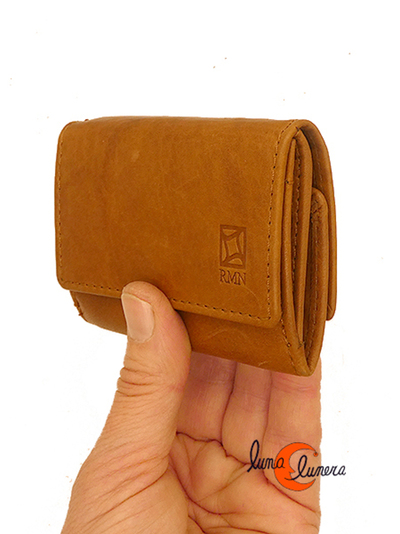 Esta foto enseña el modelo, los colores pueden ser diferentes a la cartera que está en venta